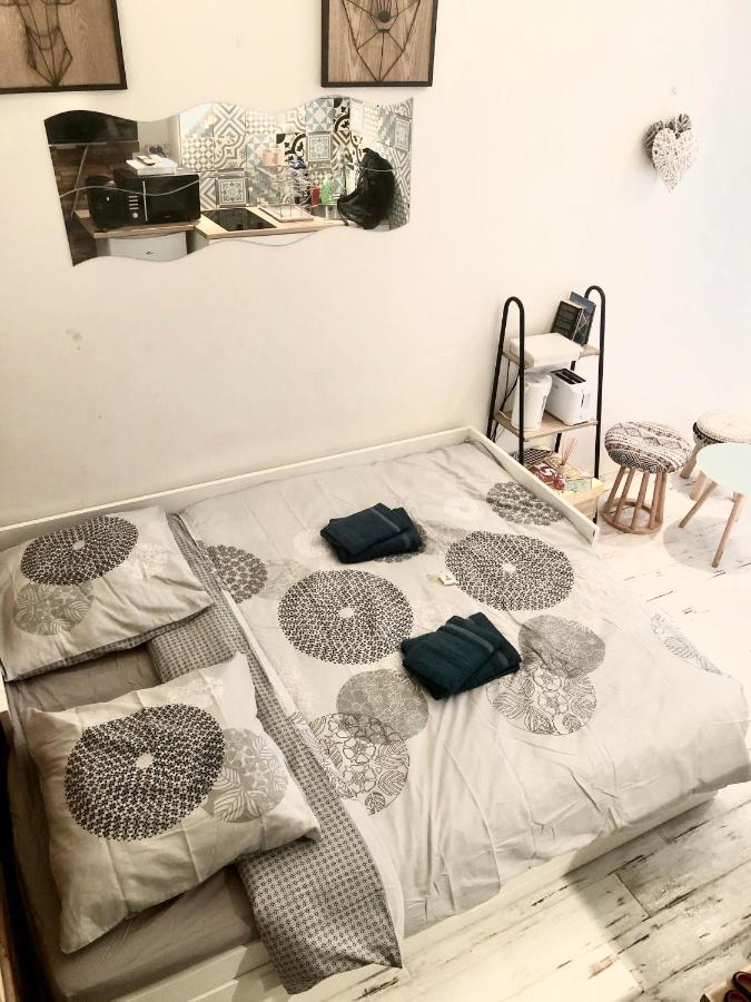 Cozy Nest Apartment Toulon Exterior photo
